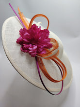 Charger l'image dans la galerie, Capeline fuschia, orange
