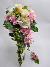 Charger l&#39;image dans la galerie, Bouquet de mariée retombant
