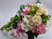 Charger l&#39;image dans la galerie, Bouquet de mariée retombant
