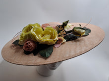 Charger l&#39;image dans la galerie, Capeline saumonée
