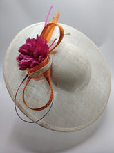 Charger l'image dans la galerie, Capeline fuschia, orange

