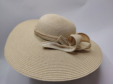 Charger l'image dans la galerie, Chapeau beige

