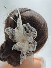 Charger l'image dans la galerie, Coiffure mariée
